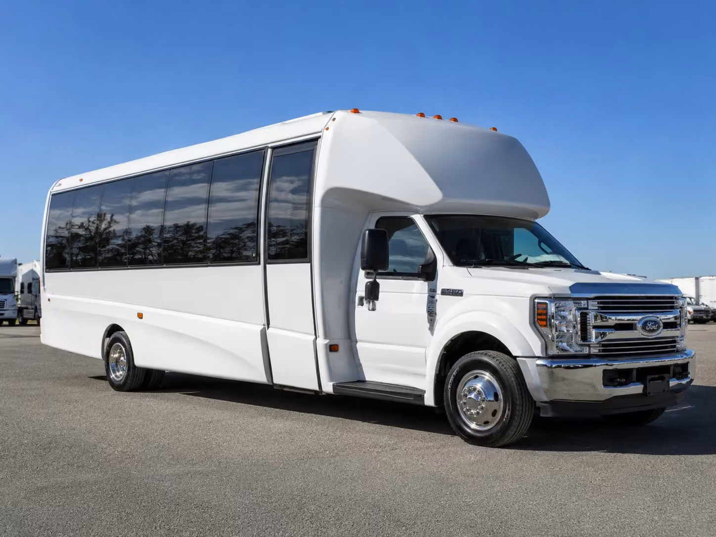 15 passenger minibus