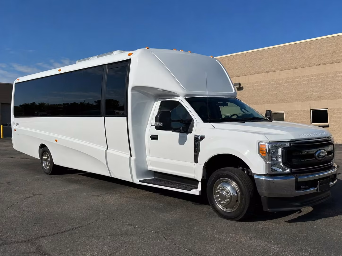 18 passenger minibus