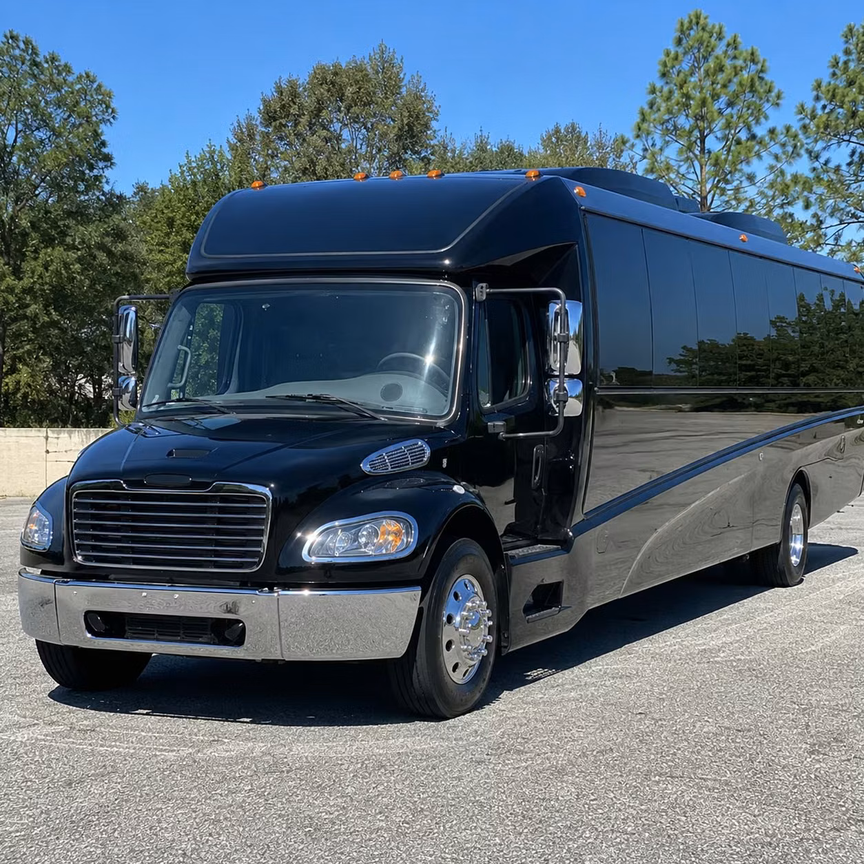 elk grove 15 passenger minibus rental