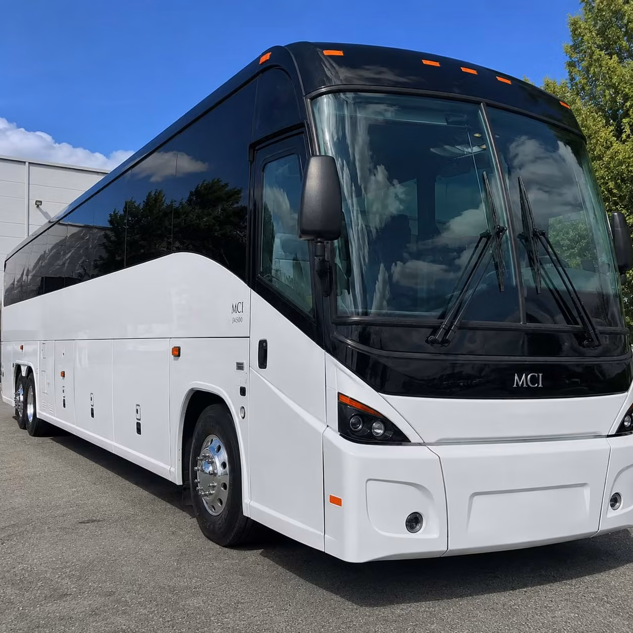 the right bus size for every elk grove airport transfer group